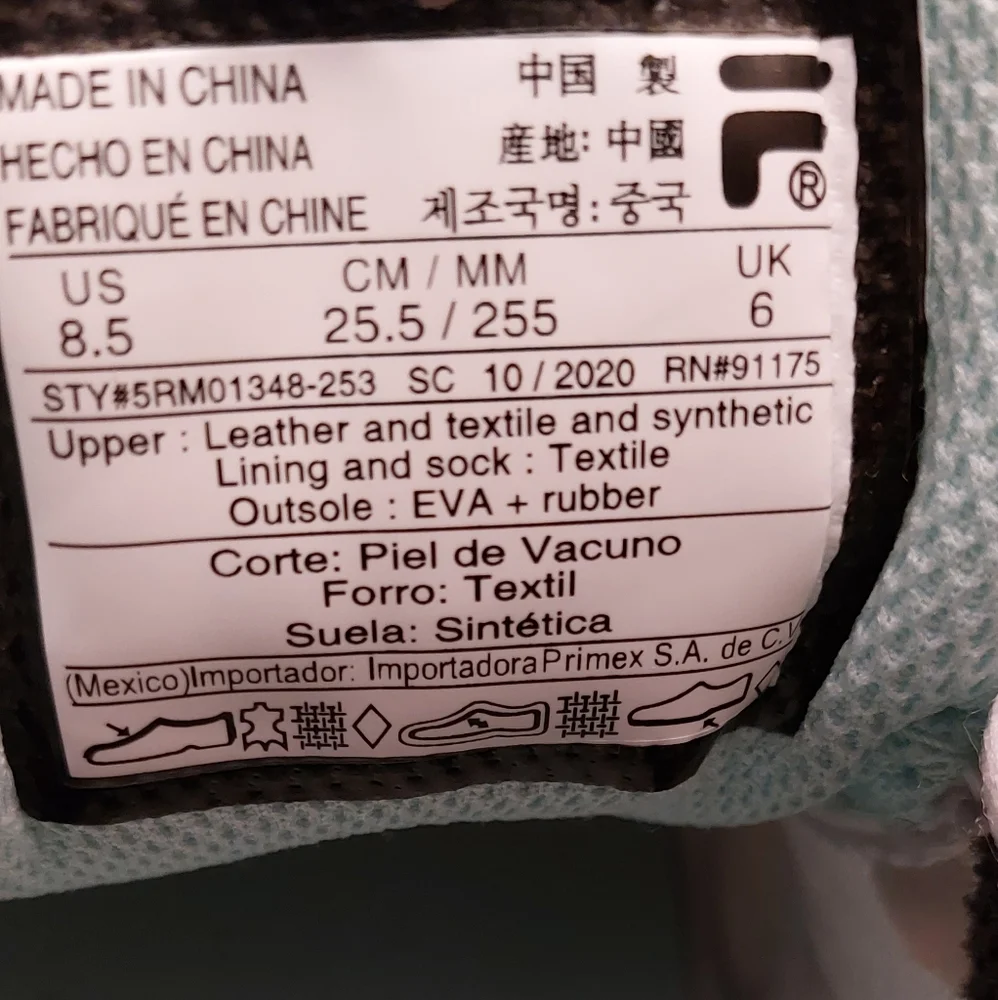 Women's 8.5 gray, white and mint Fila sneaker - Picture 6 of 6